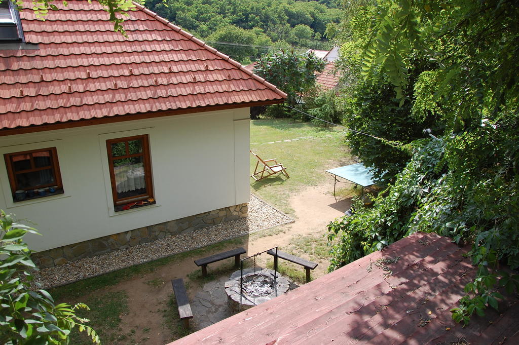 Ferienwohnung Ambitus-Haz Egerszalók Exterior foto