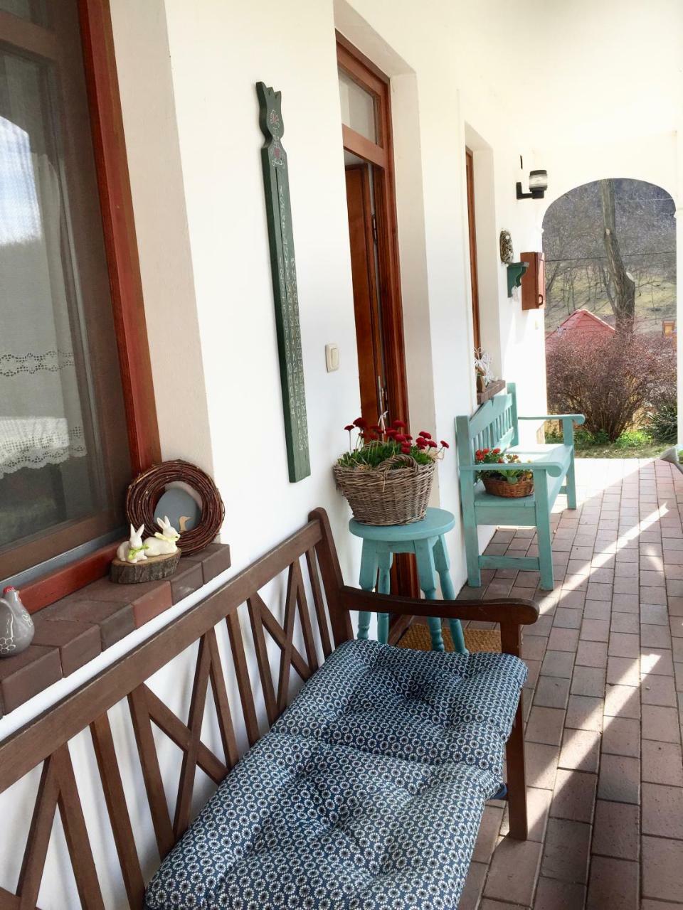 Ferienwohnung Ambitus-Haz Egerszalók Exterior foto